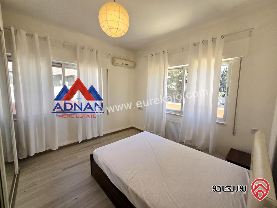 رووف طابقي فخم مساحة 220م داخلي و 200م خارجي للايجار المفروش السنوي في عمان - عبدون