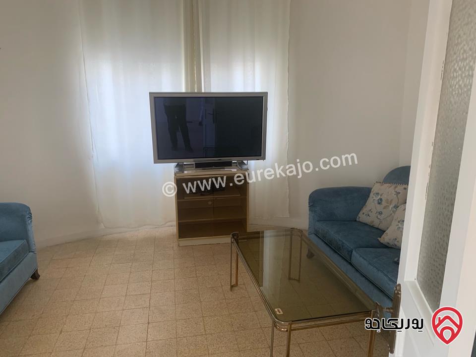 شقة طابق أول مساحة 180متر للايجار في عمان - الدوار الأول شارع الرينبو