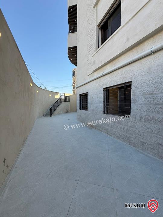 شقة للإيجار شبه ارضية مساحة 120م مع ترس 60م في عمان - ضاحية الاستقلال