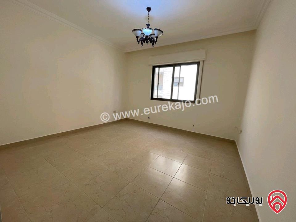 شقة مساحة 135م طابق ثاني للبيع في عمان - ضاحية الرشيد 