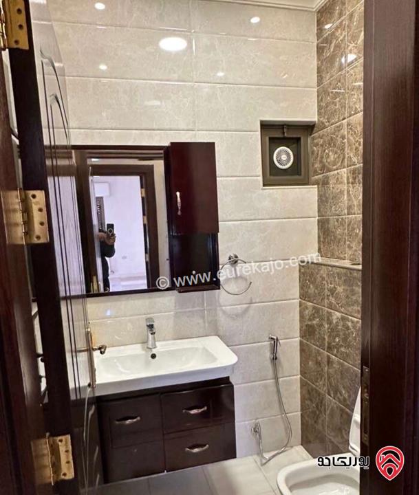 شقة سوبر ديلوكس طابق أول مساحة 191م للايجار في عمان - الرابية