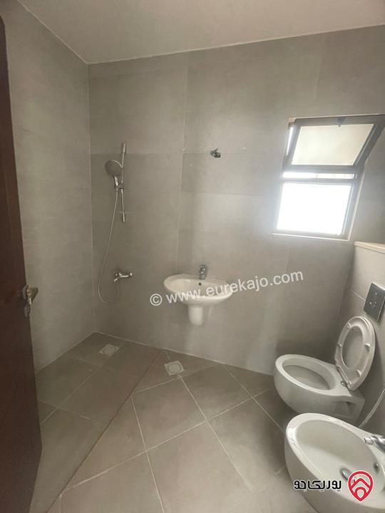 شقة طابق اول مساحة 240م للبيع في عمان - ضاحية النخيل