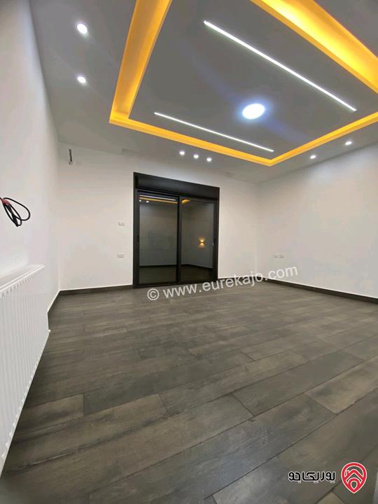 شقة أرضية مساحة 165م داخلي و 20م خارجي للايجار في عمان - طريق المطار