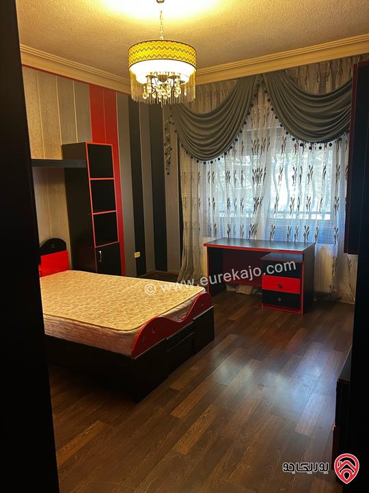 شقة مفروشة مساحة 350م للايجار في عمان - ضاحية الرشيد