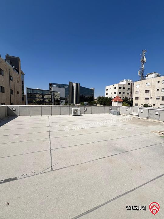 فيلا مساحة الارض 672م مساحة البناء 600م للبيع في عمان - دير غبار حي السهل 