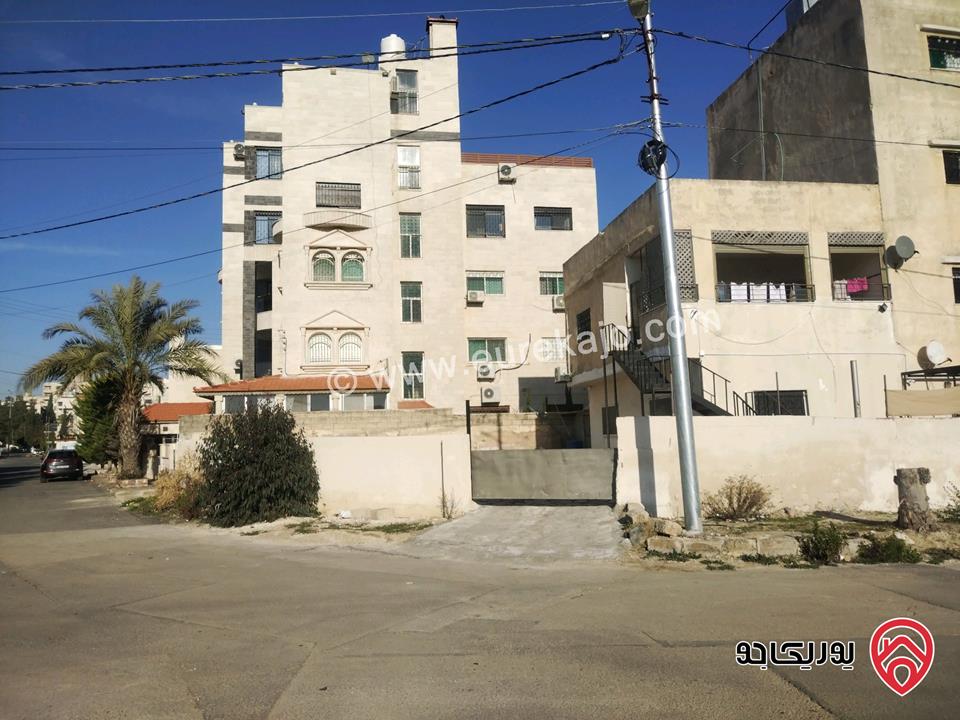 عمارة مكونة من 8 شقق مساحة الأرض 662 متر - عمر البناء 30 عام للبيع في عمان - حي الصحابة - دخلة عميش