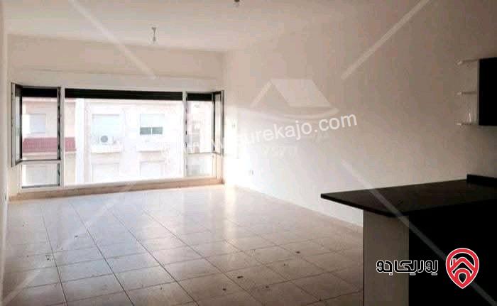 شقة فارغة طابق ثالث مساحة 80م للايجار ديلوكس للعرسان او عائلة صغيرة في عمان - الجاردنز