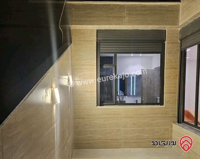 شقة دوبلكس طابق أول مع روف مساحة 210م للايجار في عمان - الفحيص