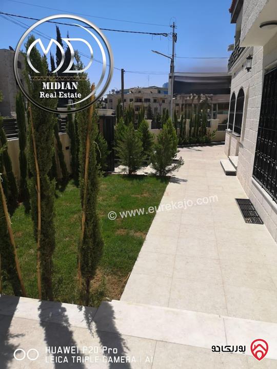 فيلا للبيع في عمان - ام السماق مساحة البناء 530م والأرض 550م مع تراسات و حدائق تشطيبات و ديكورات سوبر ديلوكس بسعر مميز