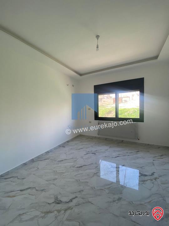 شقة فاخرة طابق ثاني مساحة 200م تشطيب سوبر ديلوكس لم تسكن للبيع في عمان - تلاع العلي