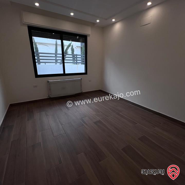 شقة ارضية مميزة مساحة 201م داخلي و 30م خارجي للبيع في عمان – حي الصحابة