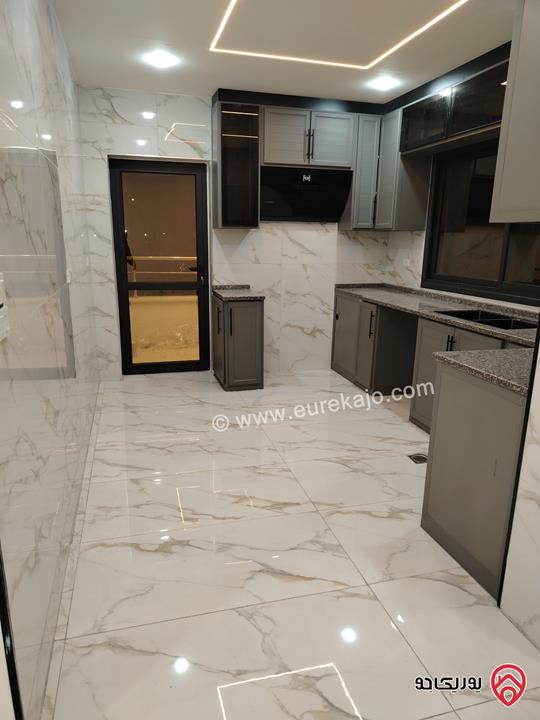 شقة أرضية مساحة 120م مع ترس 70م وشقة طابق ثاني 125م للايجار في عمان - طبربور أبو عليا 