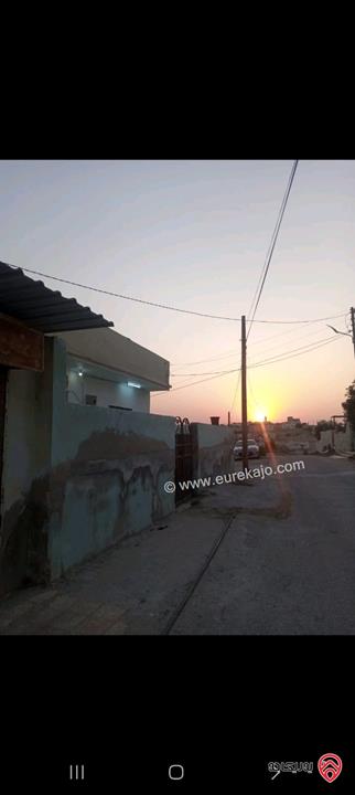 منزل مستقل مساحة 160م على أرض 306م للبيع في المفرق ايدون بني حسن طابقين