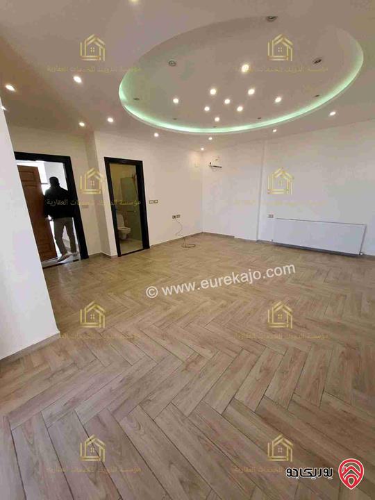 شقة فارغة طابق ثاني من فيلا مساحة 100م للايجار في عمان - دابوق 