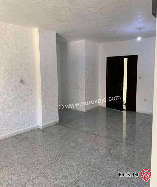 شقة فارغة مساحة 130م طابق ثالث للايجار في عمان - تلاع العلي