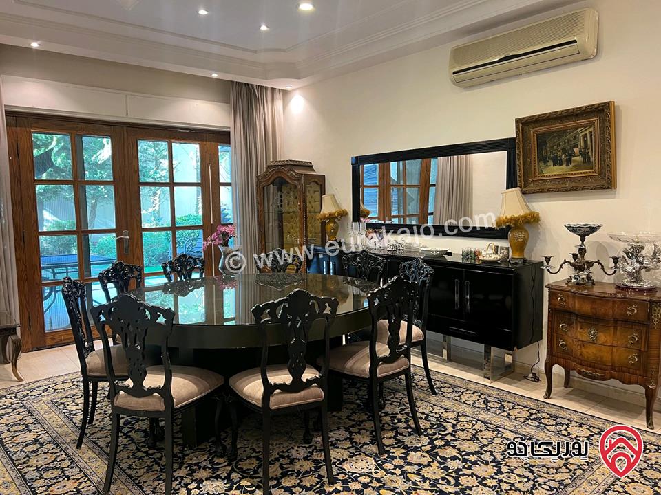 شقة مفروشة أرضية مساحة 200م مع حديقة 170م للبيع في عمان - الشميساني 