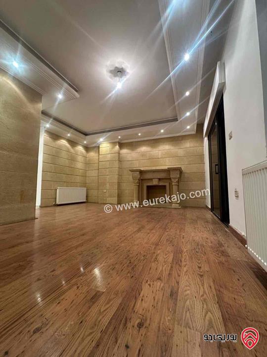 شقة أرضية مساحة 320م للايجار في عمان - خلدا 