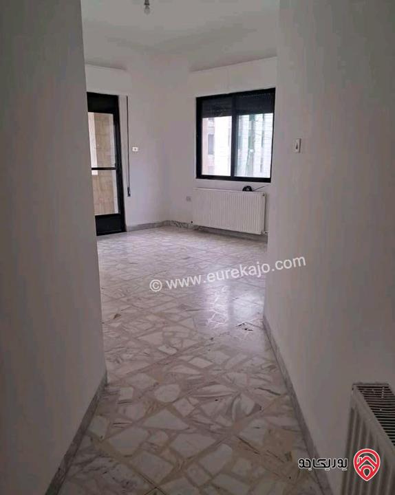 شقة فارغة مساحة 150م طابق أول للايجار في عمان - الجبيهة