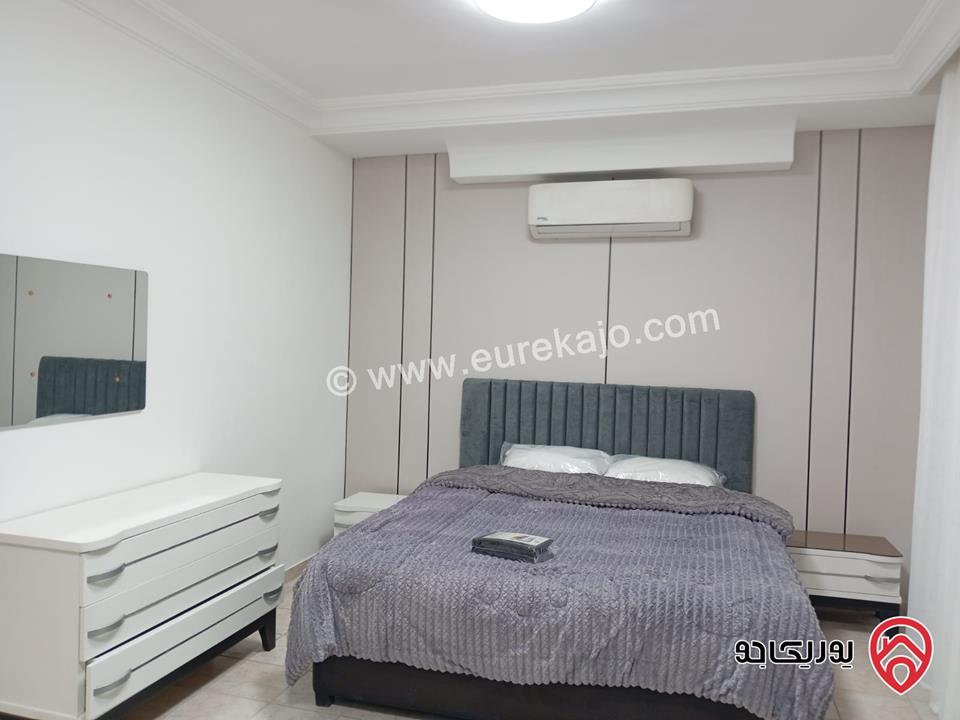 شقة تسوية مساحة 180م داخلي و 200م خارجي مفروشة للايجار في عمان - عبدون