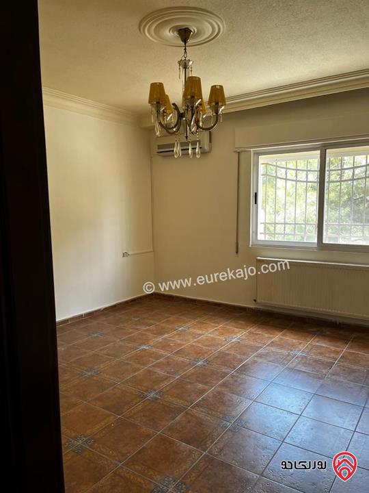 شقة شبه أرضية مساحة 470م للايجار في عمان - خلدا