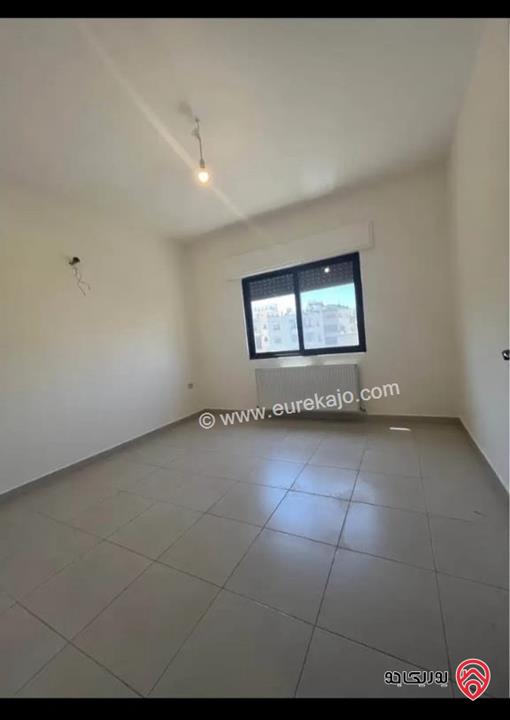 شقة طابق ثالث مساحة 155م للايجار في عمان - شارع مكة