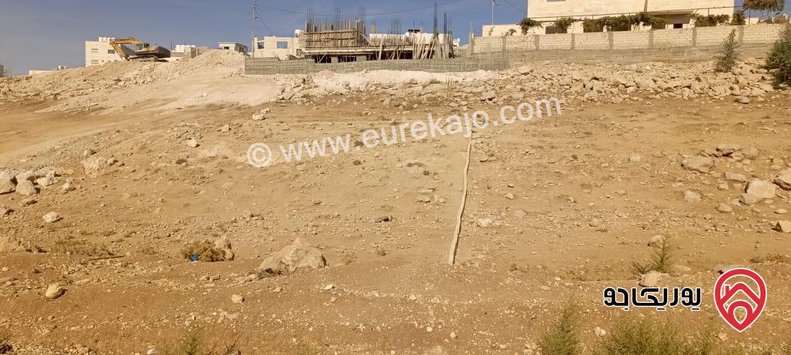 ارض مميزة مرتفعة مساحة 473م للبيع في عمان – حي عدن 