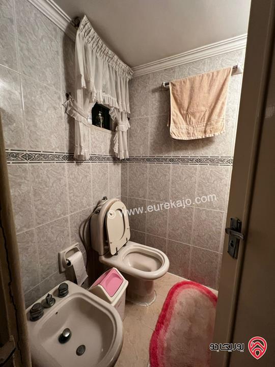  شقة مميزة طابق أول مساحة 189م للبيع في عمان - أم السماق