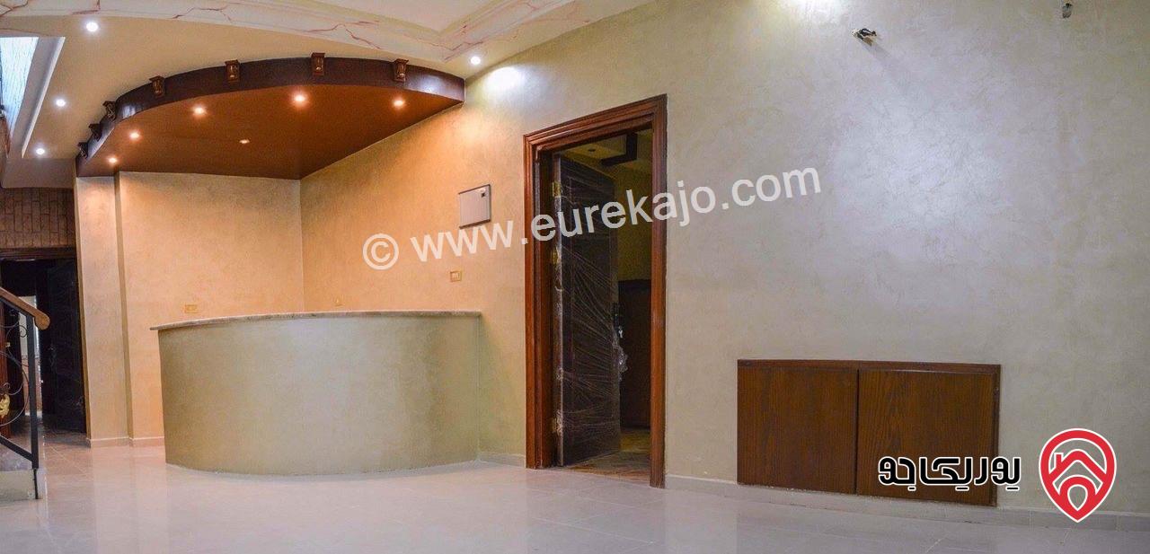 فيلا متلاصقة مساحة 930م على أرض 420م للبيع في عمان - ضاحية الرشيد 