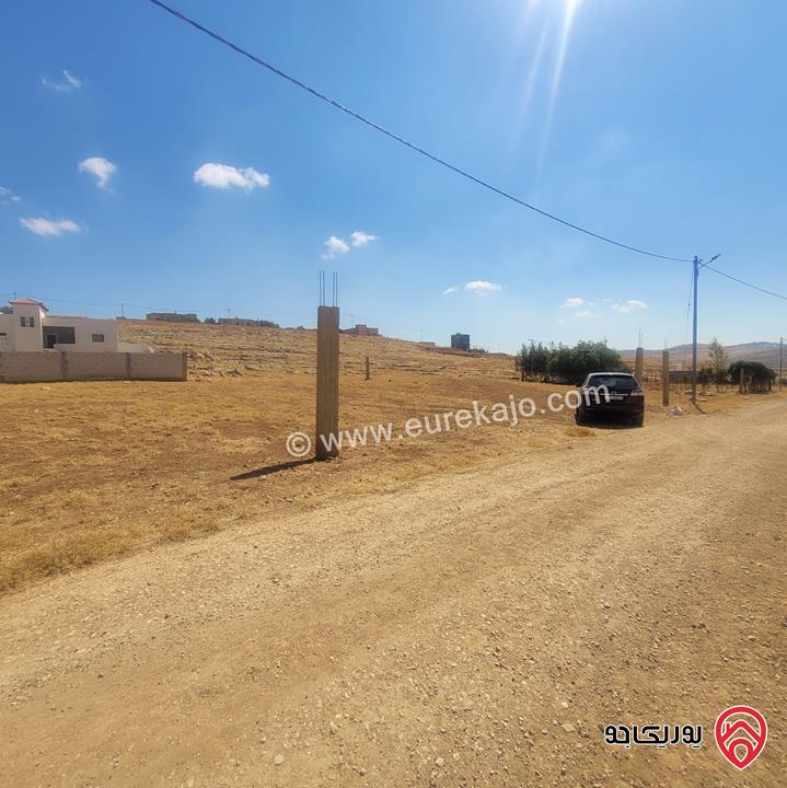 قطعتين أرض مساحة 782م / 763م للبيع في المفرق
