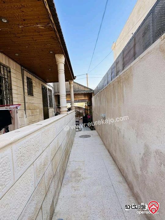 منزل مستقل مساحة 190م على أرض 400م للبيع في الزرقاء - مدينة الشرق 