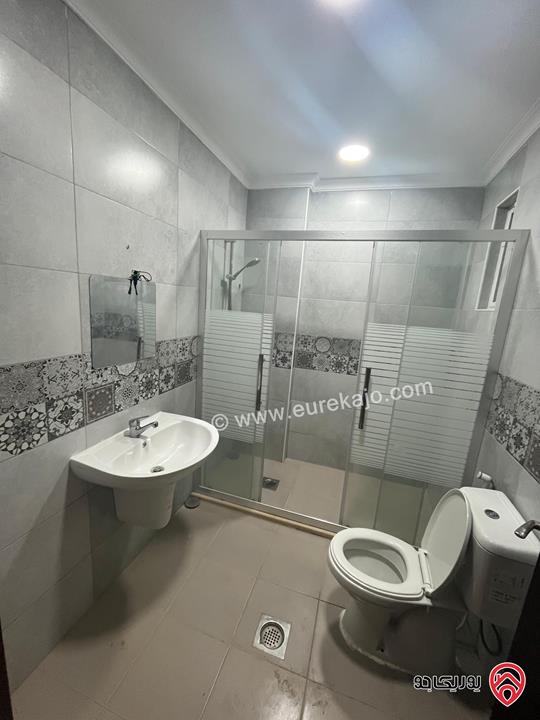 شقة فارغة شبه أرضي مساحة 175م داخلي و 100م خارجي للايجار في عمان - ضاحية الرشيد