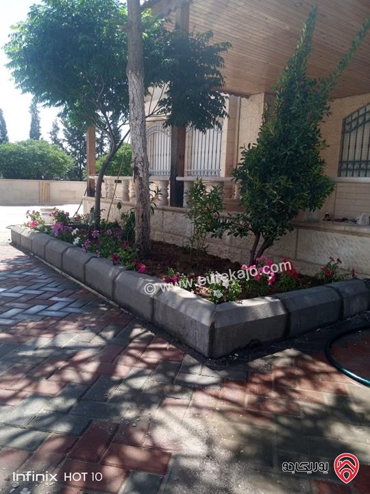 فيلا مساحة 500م على أرض 3 دونم و 750م للبيع في جرش 