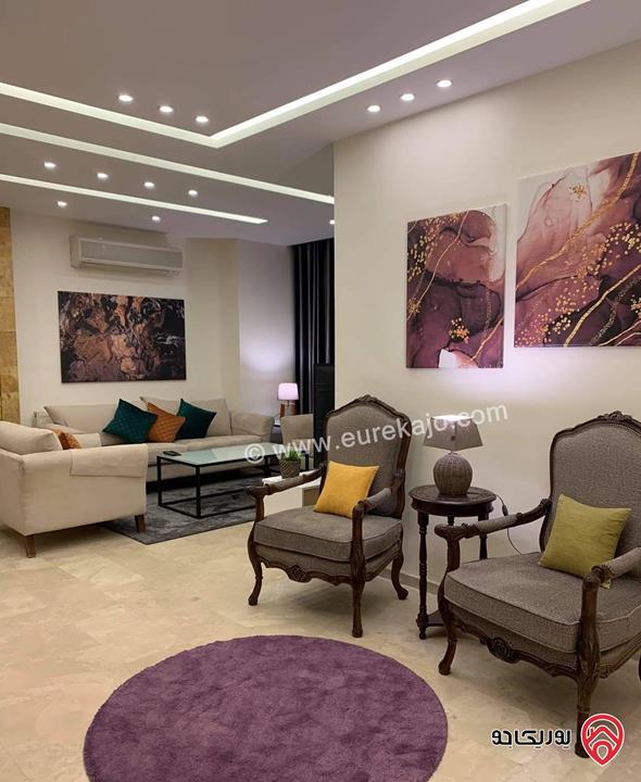 شقة أرضية مساحة 300م للايجار مفروشة في عمان - ام اذينة