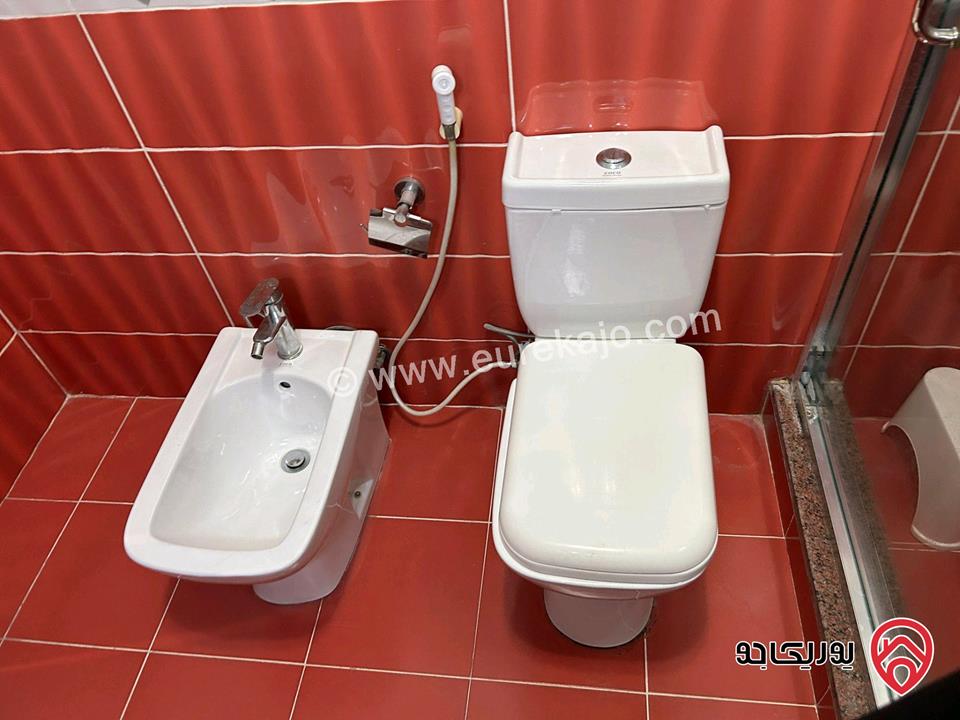 شقة طابق أول مساحة 196م للبيع في عمان - مرج الحمام 