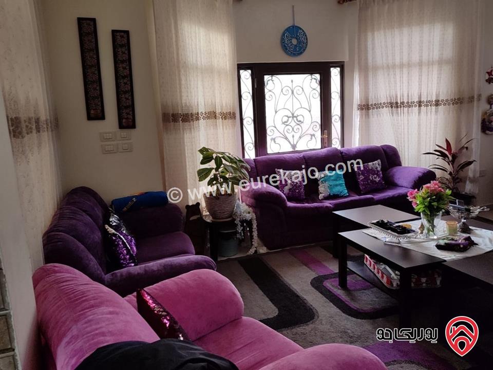 مزرعة مساحة 3 دونم + فيلا ريفية 220م للبيع في الزرقاء - صروت