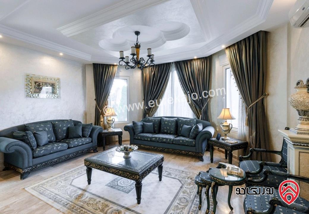 فيلا مساحة 981م على أرض 609م للبيع في عمان - دابوق قرب بوابة القصر