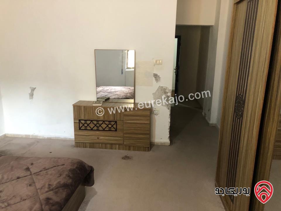 غرفة ماستر مفروشة مدخل مشترك من شقة أرضية للايجار في عمان - الجبيهة