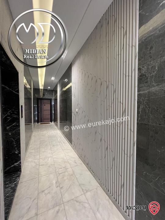 شقة ارضية جديدة للبيع في عمان - حي الصحابة مساحة 185م مع ترس و حديقة 150م تشطيبات ديكورات فاخرة و بسعر مميز