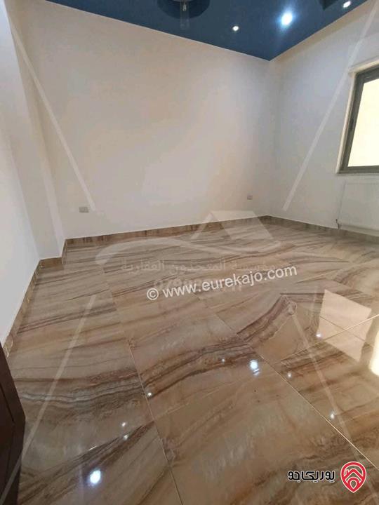 شقة فارغة أرضية مساحة 160م مع ترس 50م ومدخل خاص للايجار في عمان - ام السماق