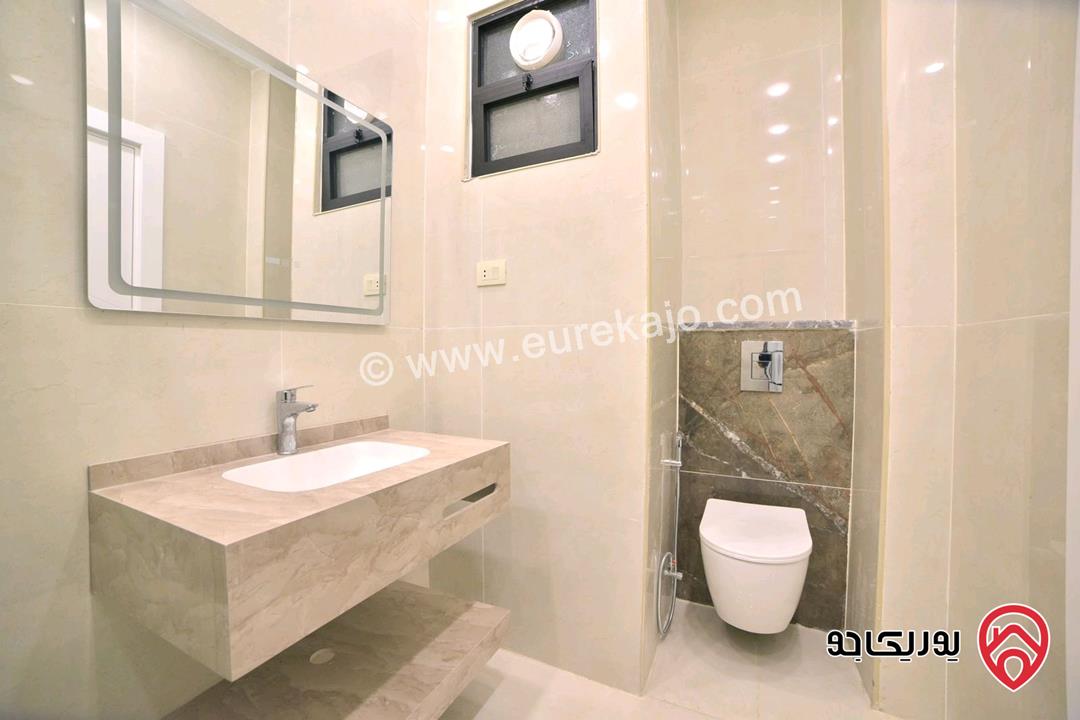 شقة طابق أرضي مساحة 173م داخلي و 160م خارجي للبيع في اربد - ايدون