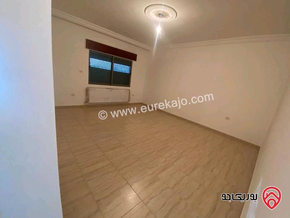 شقة أرضية مساحة 207م للبيع في عمان - حي الصحابة