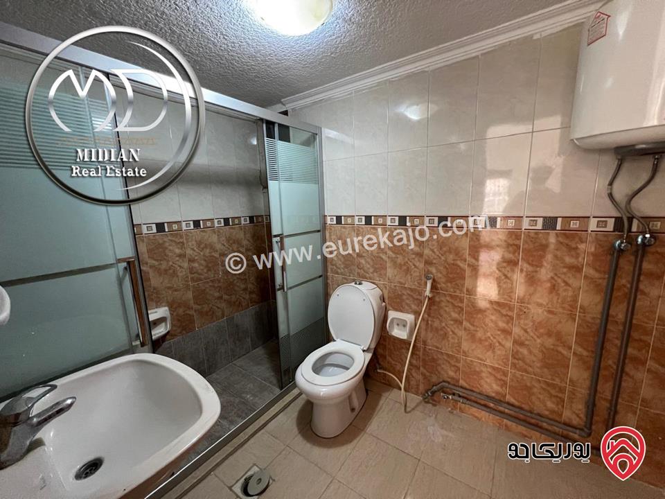 شقة شبه ارضي للبيع في عمان - ضاحية الرشيد مساحة 165م مع ترس و حديقة 50م سوبر ديلوكس بسعر مميز