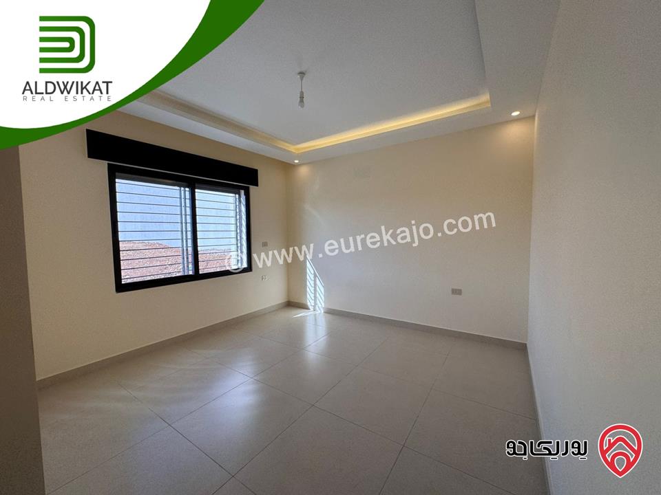 شقة ارضية معلقة للبيع في عمان - خلدا العوجانية المساحة 220م ترس 15م موقع مميز