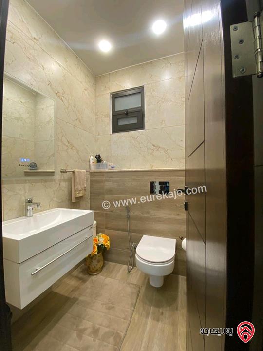 شقة أرضية مساحة 173م داخلي و 170م خارجي للبيع في عمان - مرج الحمام بالقرب من السيفوي