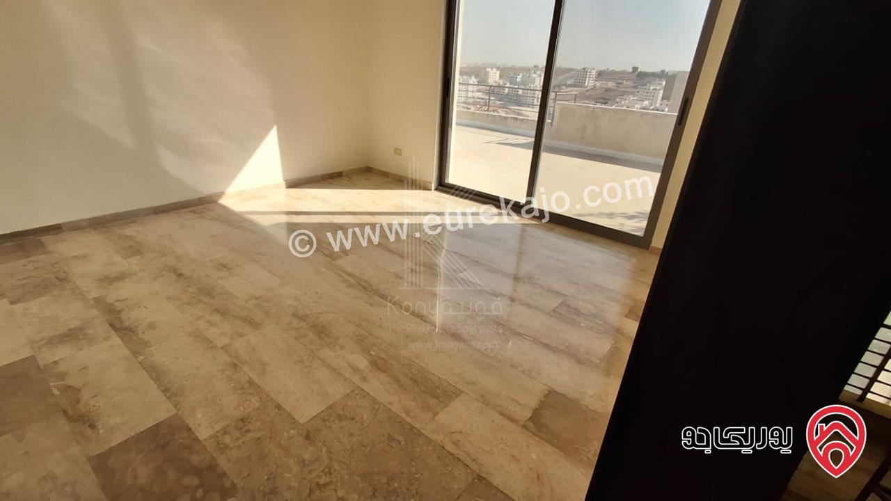 شقة مميزة طابق ثالث مساحة 190م مع روف 25م وترس 120م للبيع أو للايجار في عمان - دير غبار