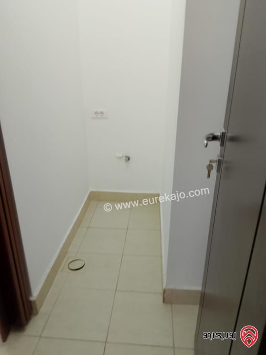 شقة شبه أرضية مساحة 244م للبيع في عمان - ضاحية النخيل