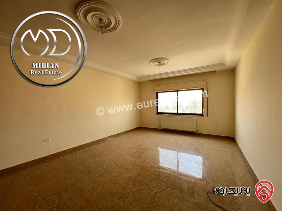 شقة فارغة للايجار في عمان - الصويفية مساحة 150م طابق ثالث تشطيبات سوبر ديلوكس اطلالة رائعة بسعر مميز