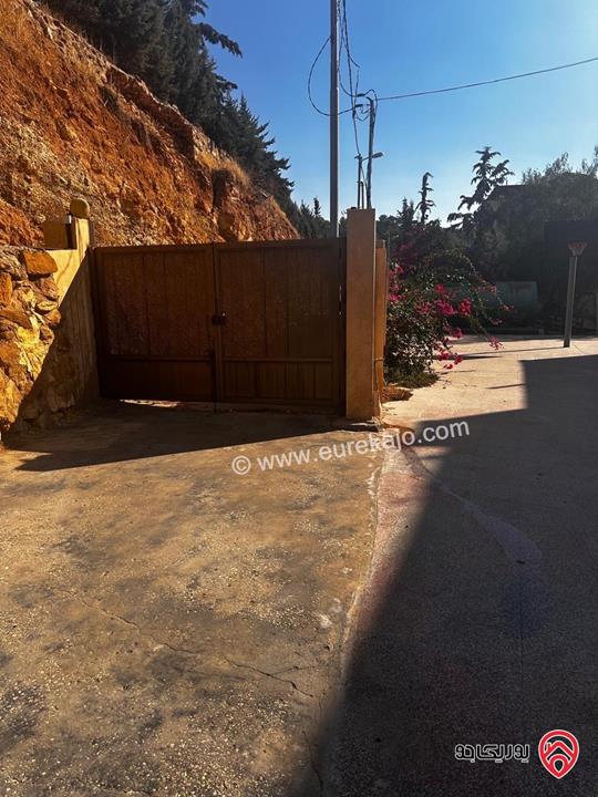 مزرعة فيها فيلا عدد 2 مساحة كل فيلا 300م على أرض 14 دونم للبيع في جرش