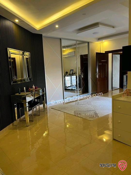 فيلا مستقلة مساحة 835م على أرض 511م للبيع في عمان - ضاحية الرشيد 