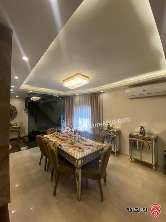 فيلا مساحة 320م على أرض 360م للبيع في عمان - منطقة عرجان